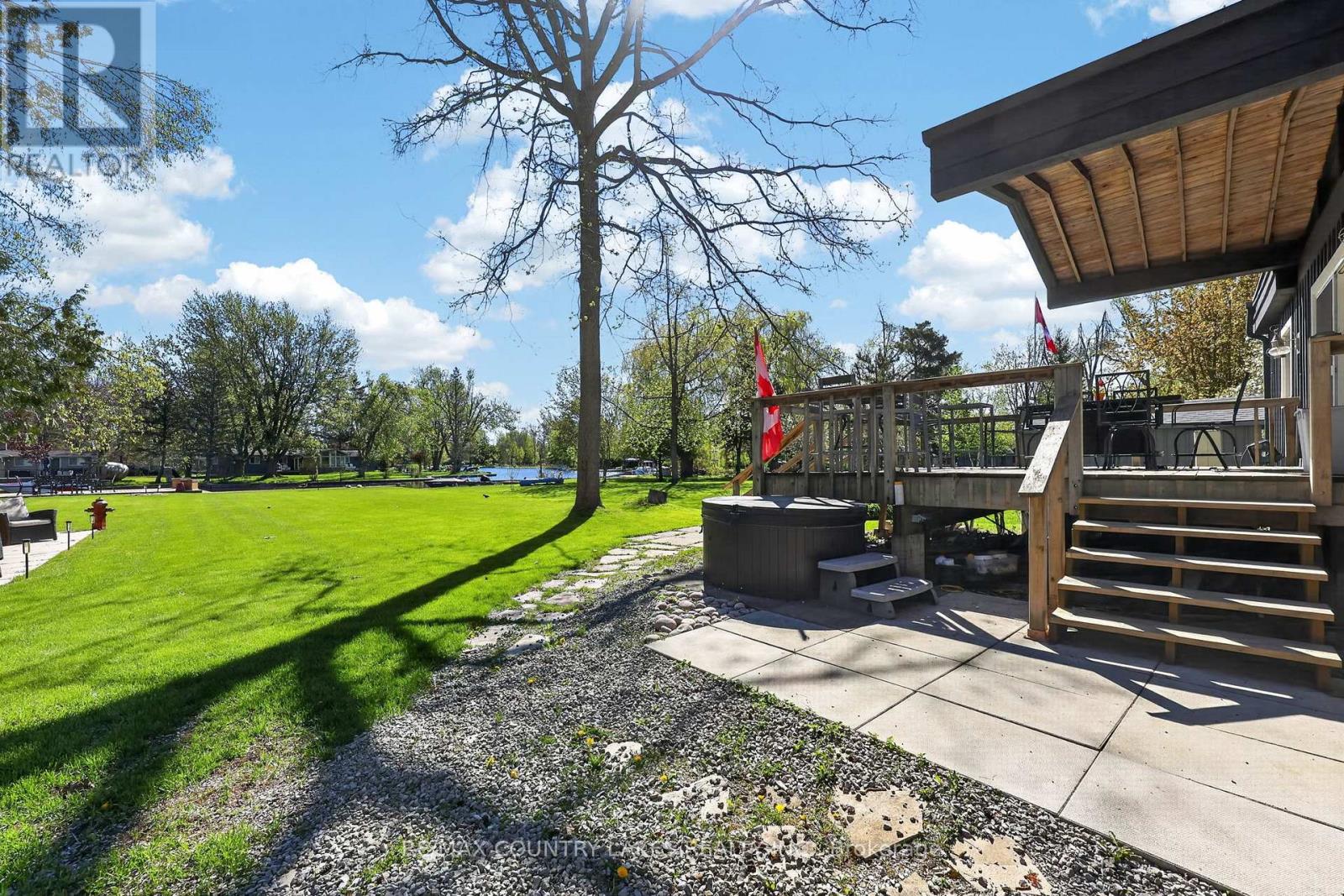 19 Poplar Crescent, Ramara (Brechin), Ontario  L0K 1B0 - Photo 38 - S13167660
