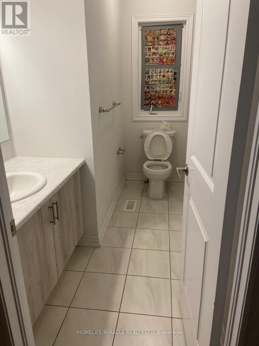 163 Fenchurch Manor, Barrie, Ontario  L9J 0W9 - Photo 3 - S13167682