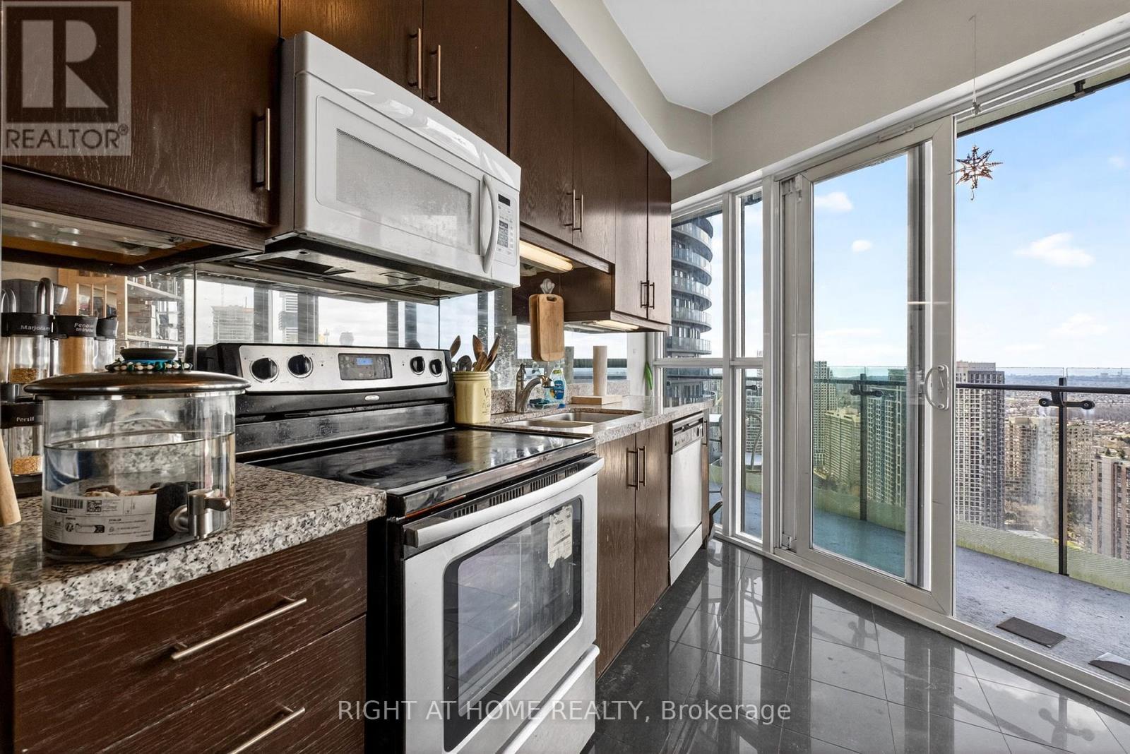 3806 - 50 Absolute Avenue, Mississauga, Ontario  L4Z 0A8 - Photo 9 - W13167650