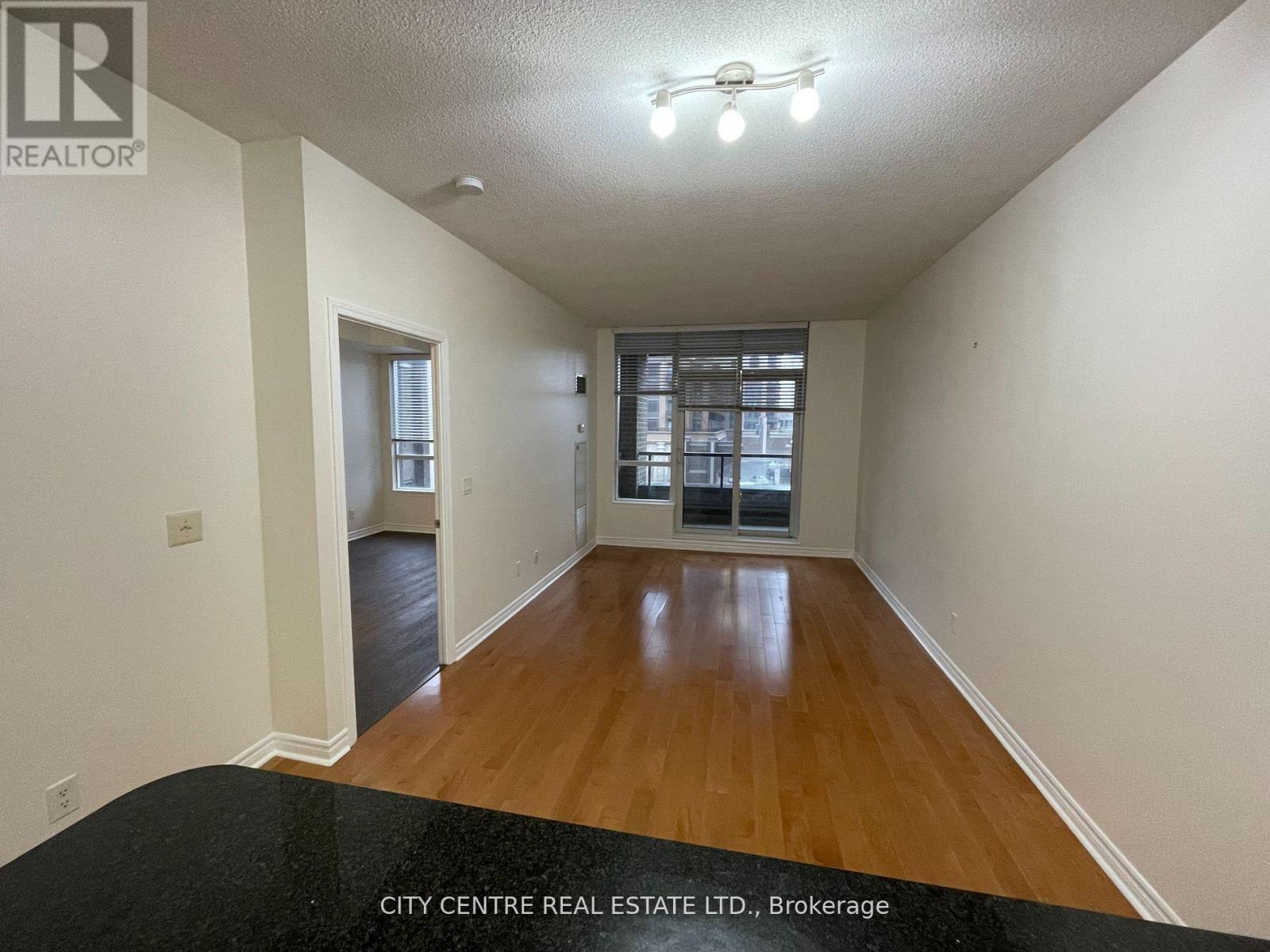 307 - 388 Prince Of Wales Drive, Mississauga, Ontario  L5B 0A1 - Photo 3 - W13167694