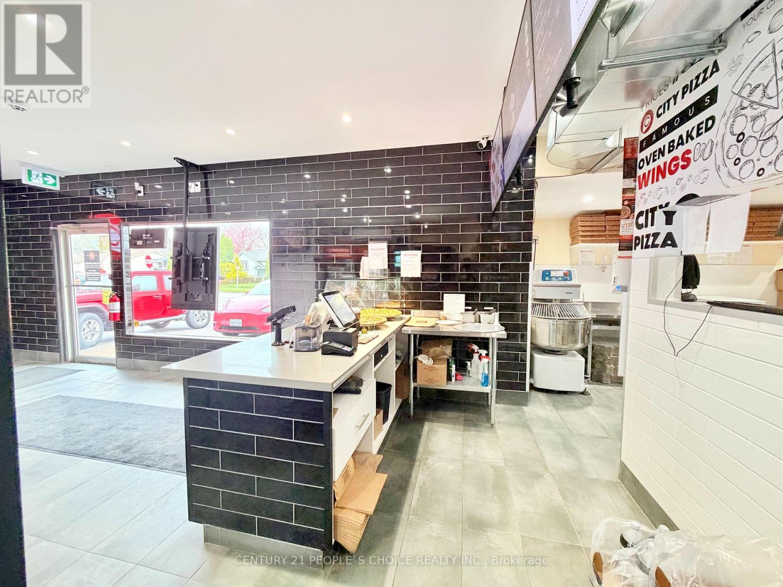 530 Scott Street, St. Catharines, Ontario  L2M 3X5 - Photo 16 - X13167672