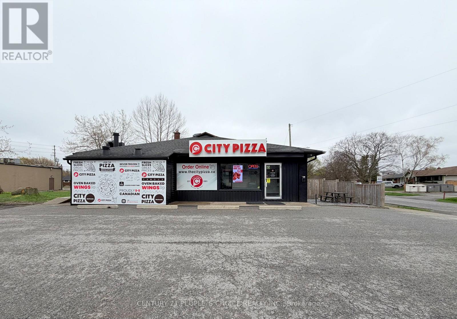 530 Scott Street, St. Catharines, Ontario  L2M 3X5 - Photo 5 - X13167672