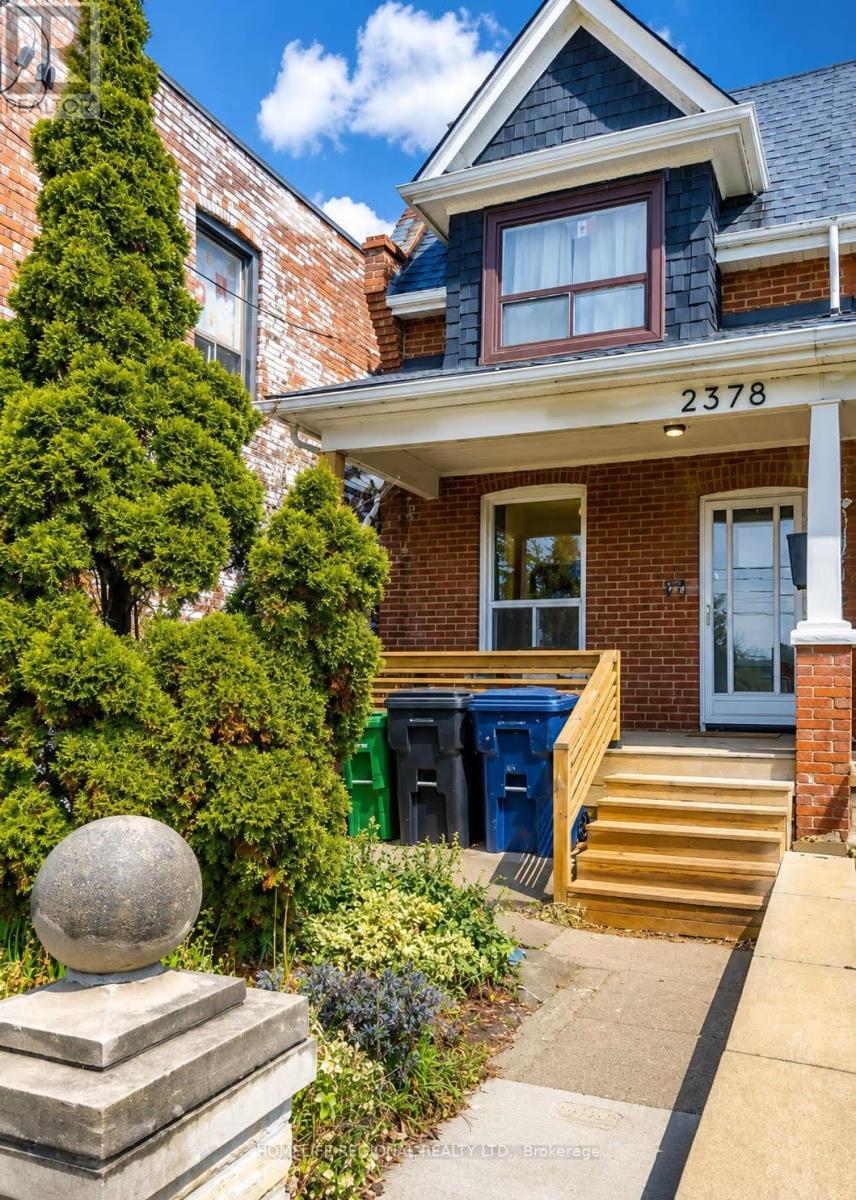2378 ST CLAIR AVENUE W, Toronto, Ontario