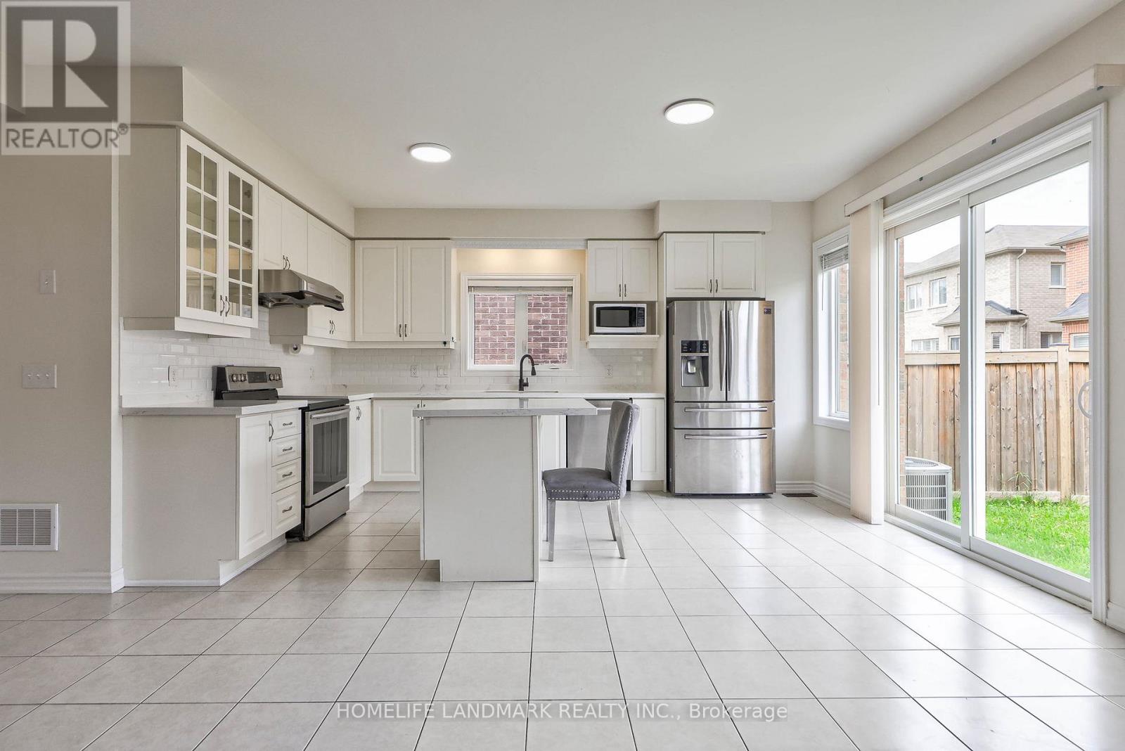 99 Colville Place, Milton, Ontario  L9E 7K6 - Photo 11 - W13167658