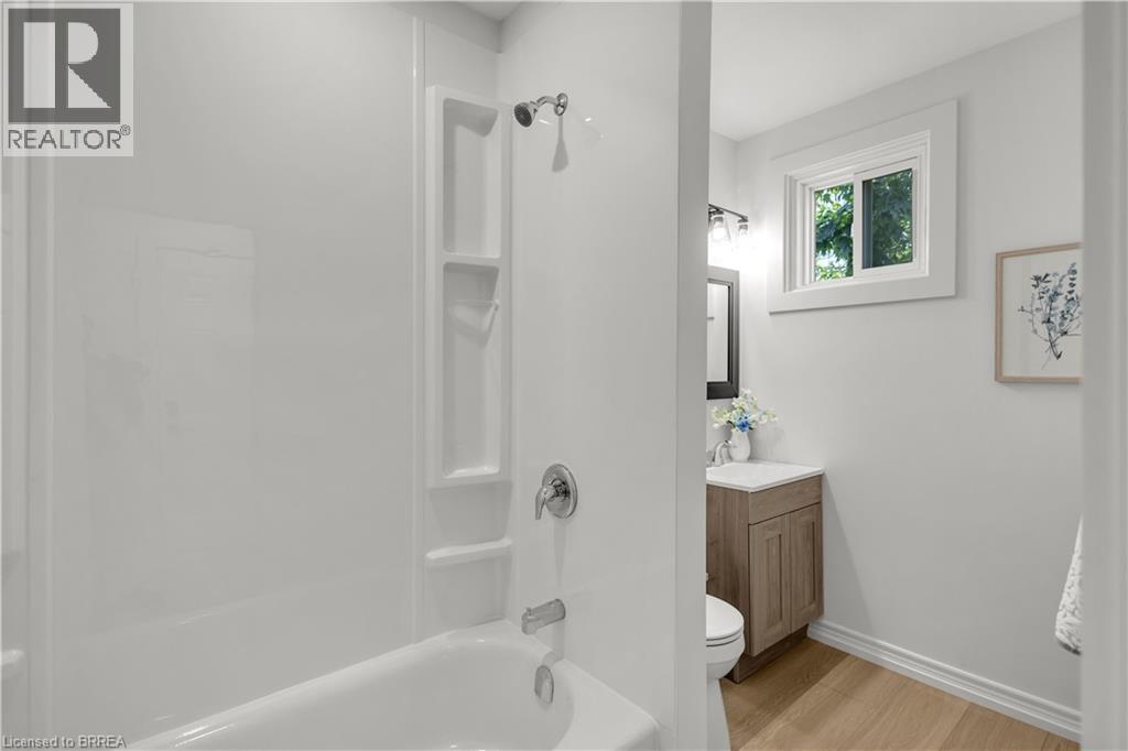 212 Chatham Street, Brantford, Ontario  N3S 4G8 - Photo 29 - 40831389