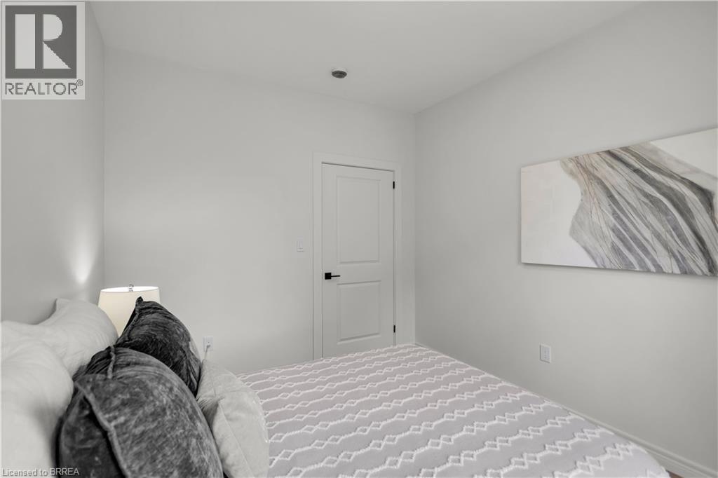 212 Chatham Street, Brantford, Ontario  N3S 4G8 - Photo 19 - 40831383