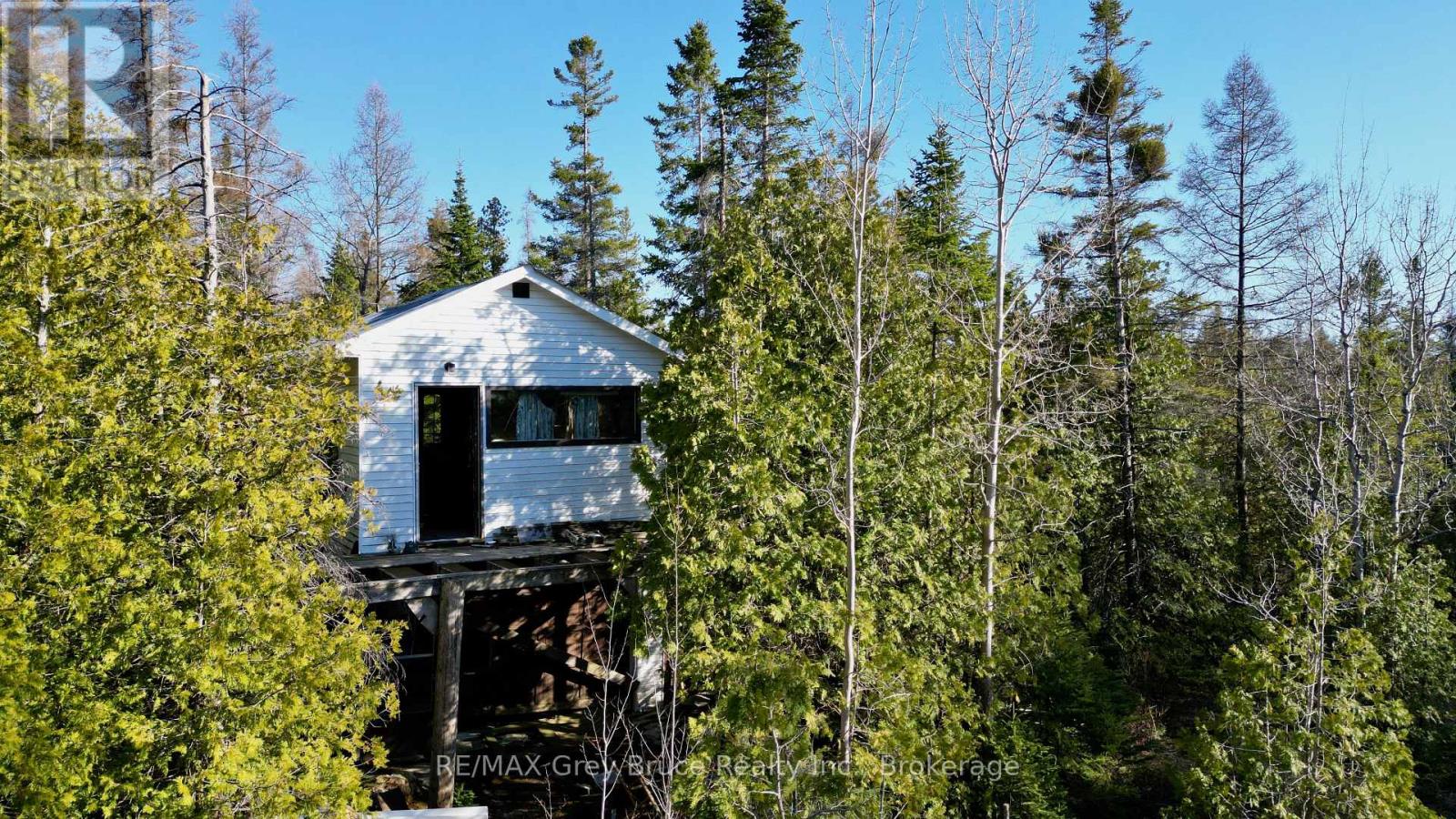 717 Spry Road, Northern Bruce Peninsula, Ontario  N0H 1W0 - Photo 19 - X13163258