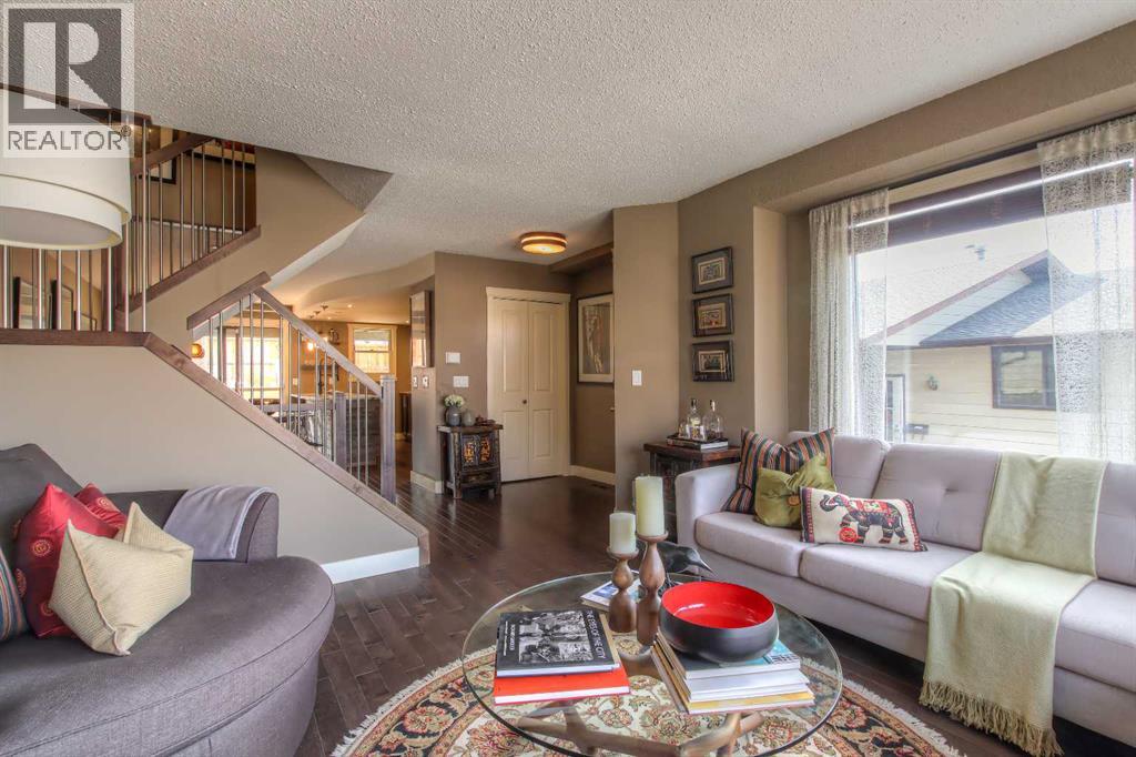 1363 Berkley Drive NW, Calgary, Alberta  T3K 1T4 - Photo 29 - A2304460