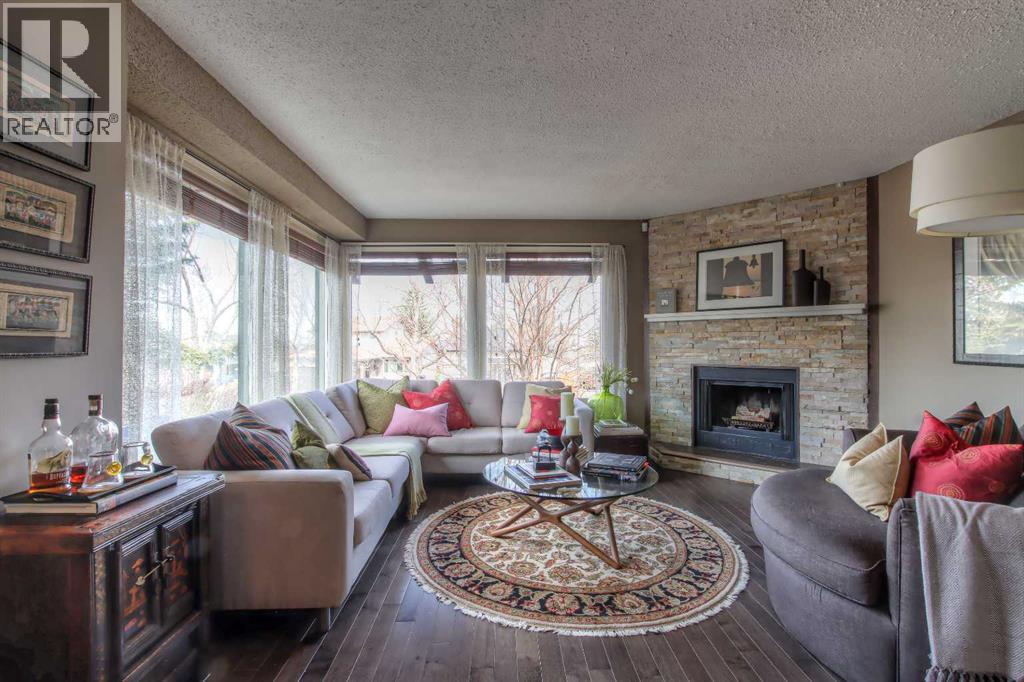 1363 Berkley Drive NW, Calgary, Alberta  T3K 1T4 - Photo 26 - A2304460