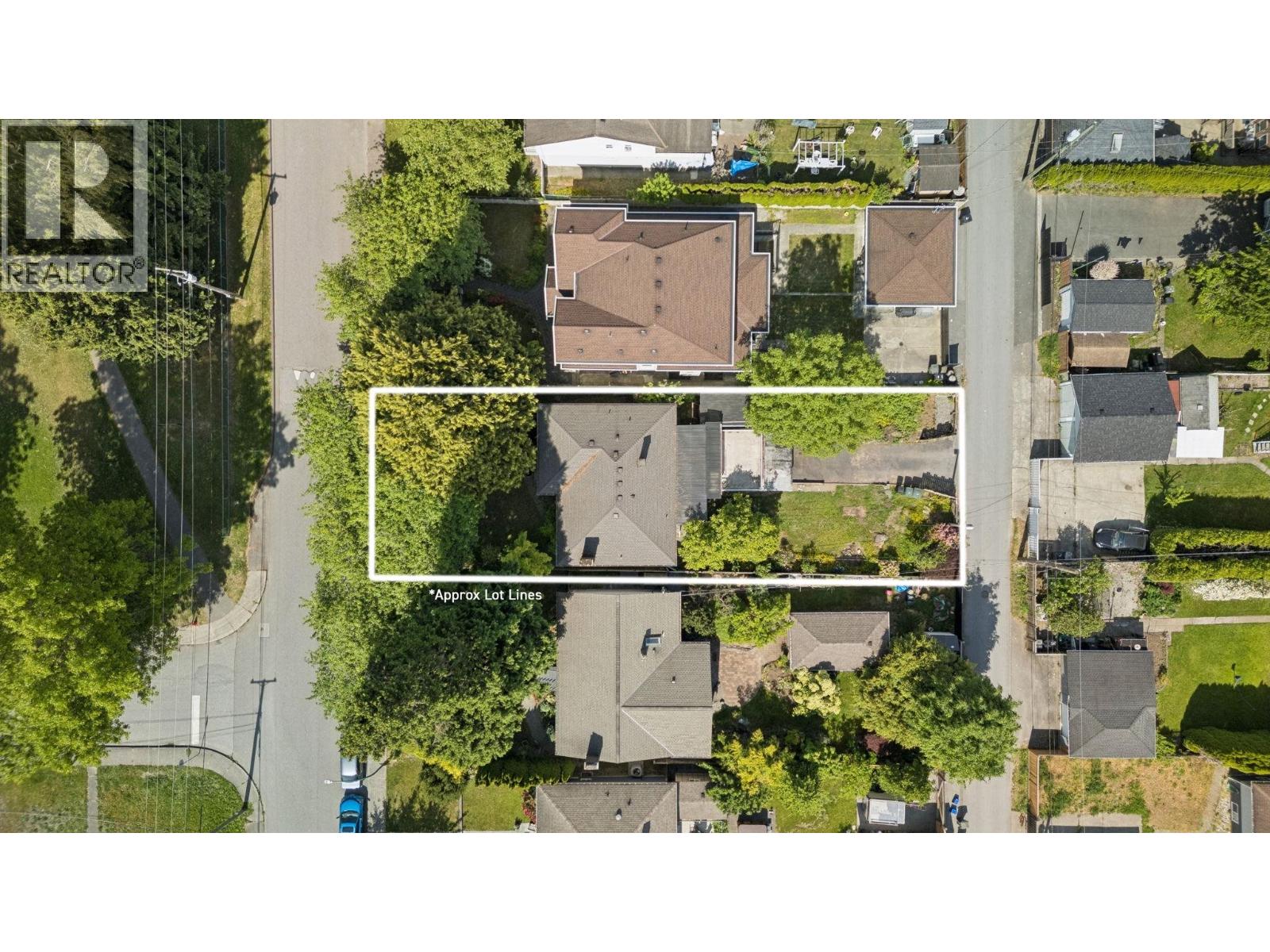 8406 12th Avenue, Burnaby, British Columbia  V3N 2L6 - Photo 13 - R3127043