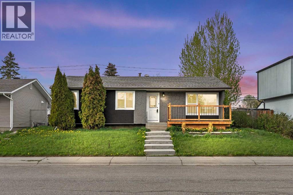 924 Pensdale Crescent SE, Calgary, Alberta