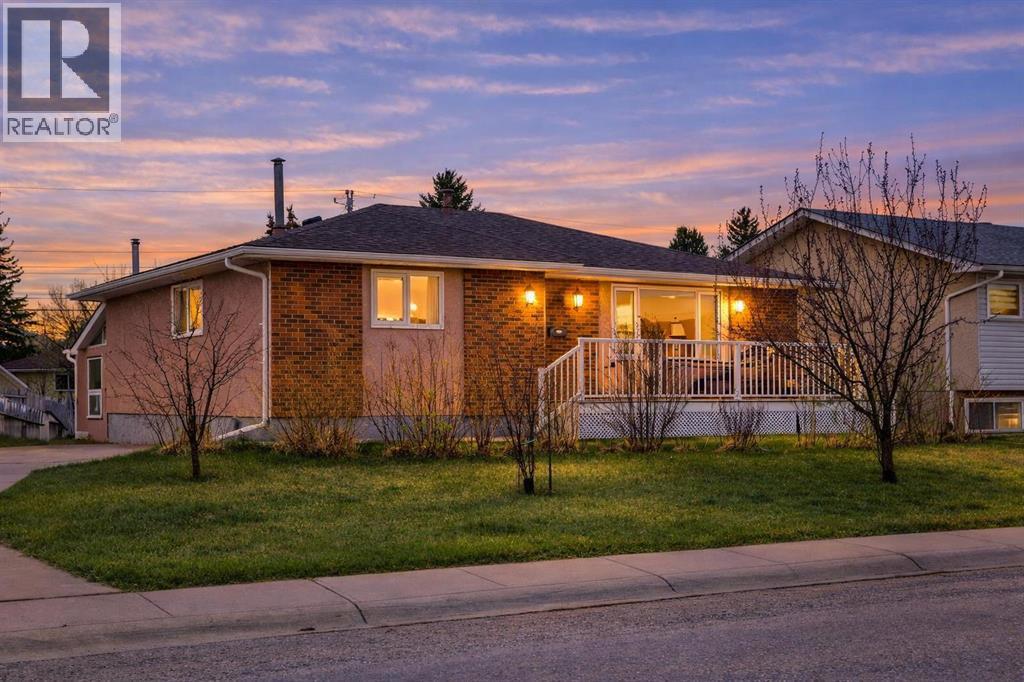 247 Huntford Way NE, Calgary, Alberta