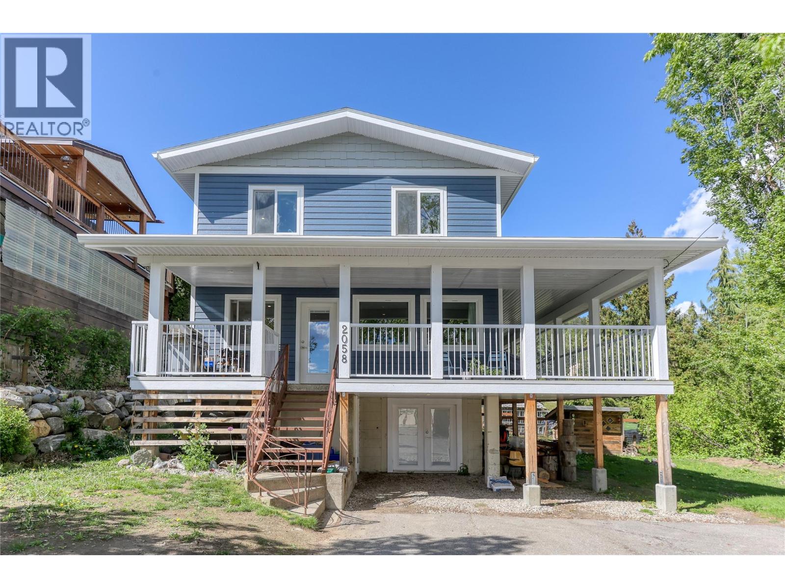 2058 FIFTH Avenue, Rossland, British Columbia