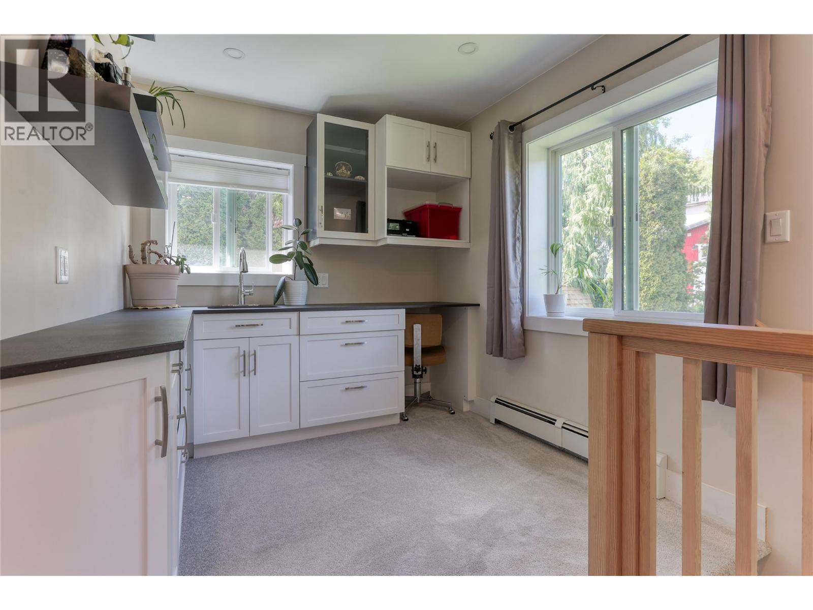 2058 Fifth Avenue, Rossland, British Columbia  V0G 1Y0 - Photo 24 - 10388251