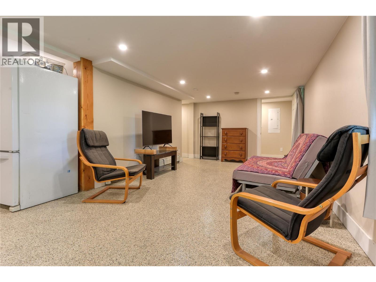 2058 Fifth Avenue, Rossland, British Columbia  V0G 1Y0 - Photo 38 - 10388251