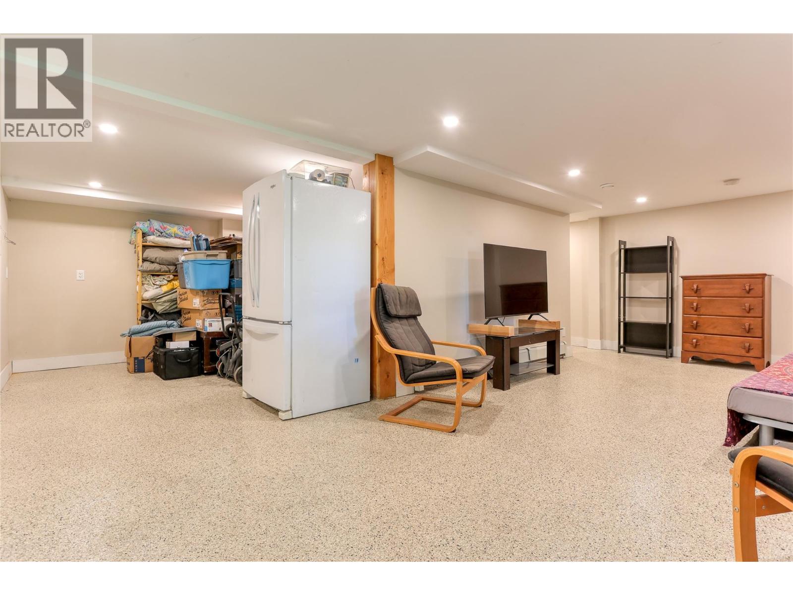 2058 Fifth Avenue, Rossland, British Columbia  V0G 1Y0 - Photo 39 - 10388251