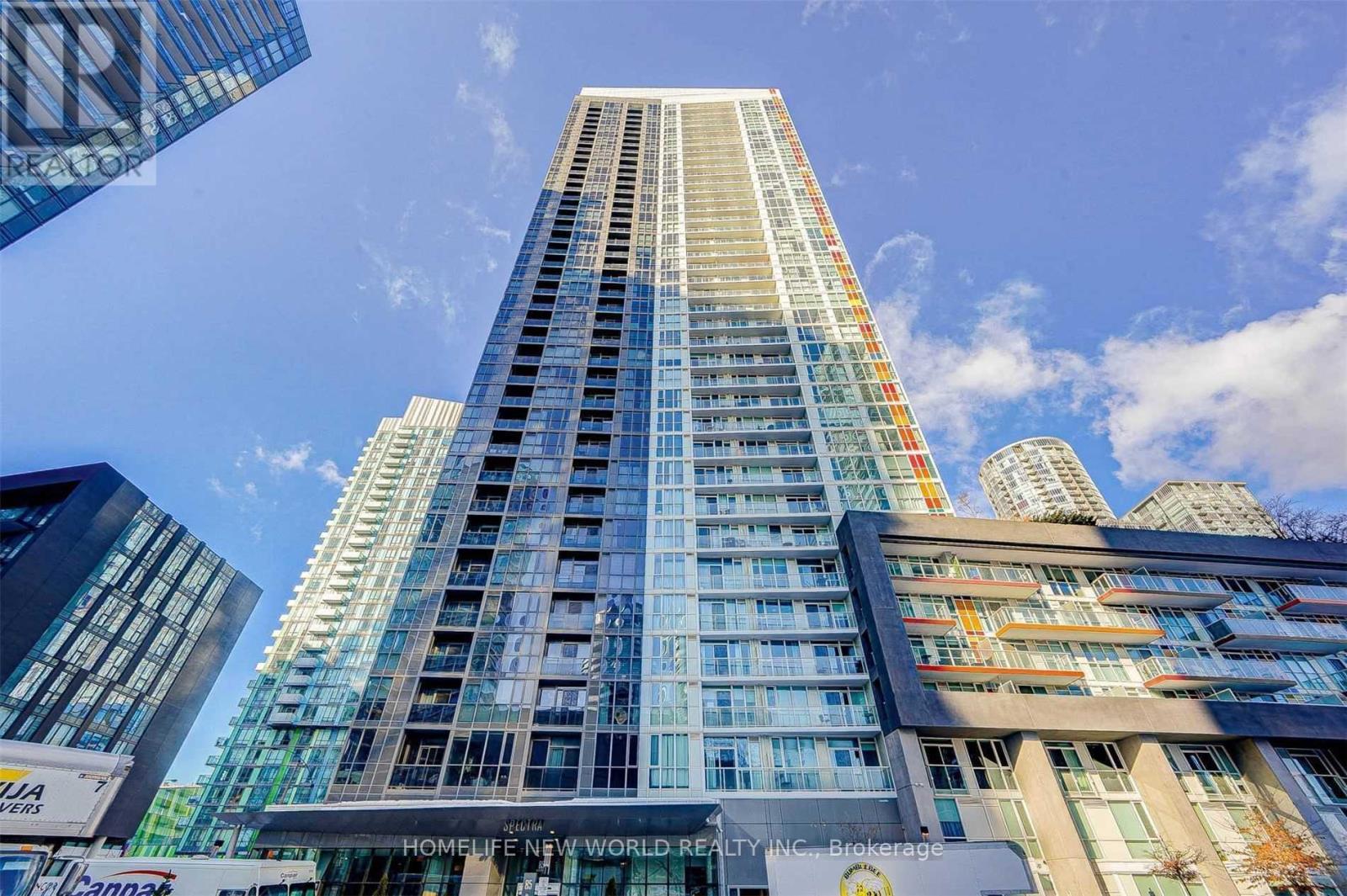 717 - 85 QUEENS WHARF ROAD, Toronto, Ontario