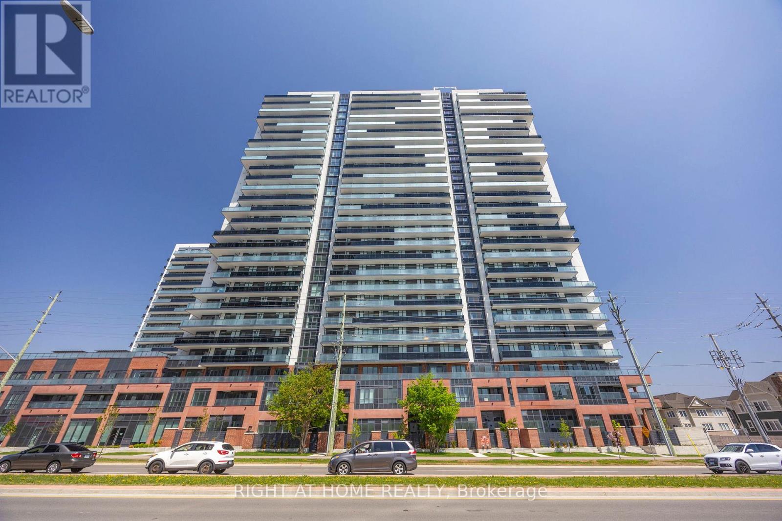 2211 - 2545 SIMCOE STREET, Oshawa, Ontario