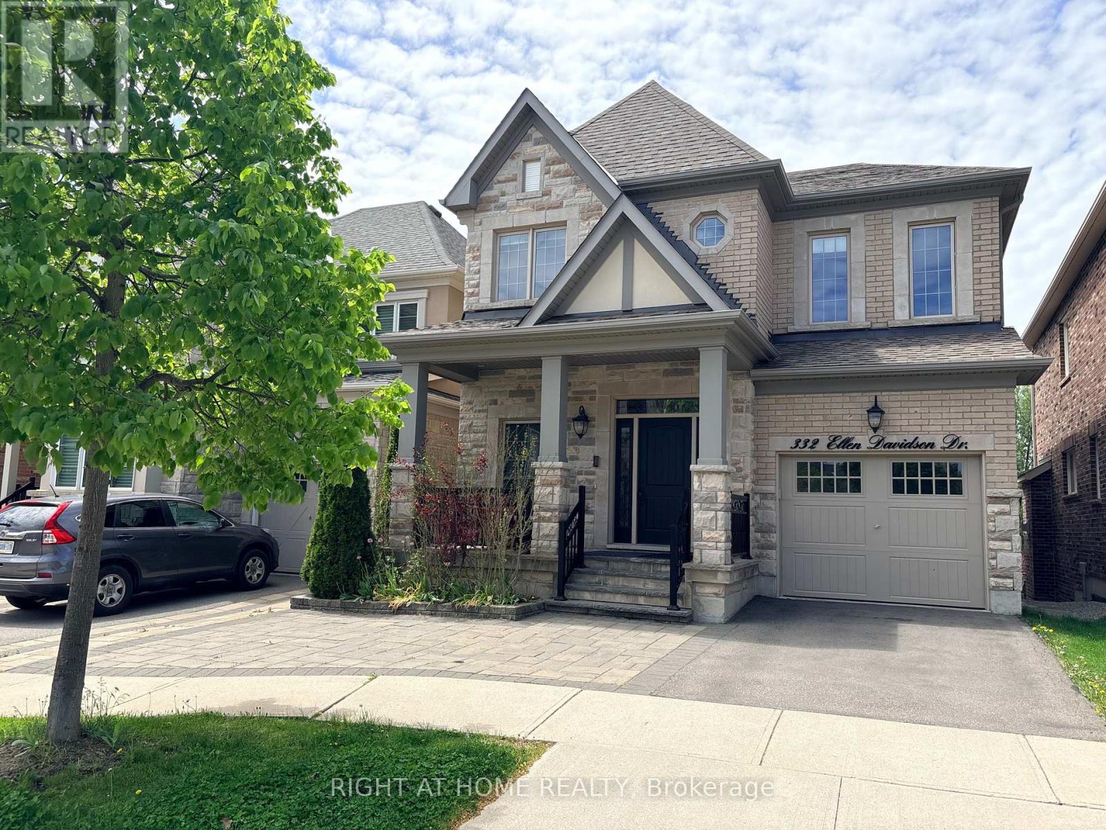 332 ELLEN DAVIDSON DRIVE, Oakville, Ontario