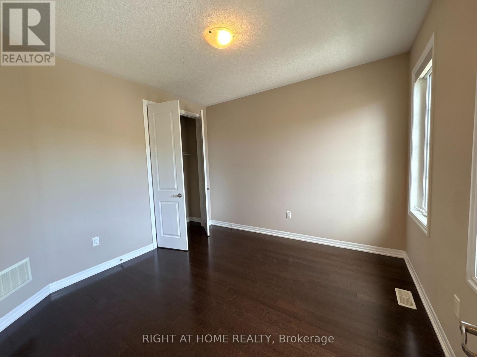 332 Ellen Davidson Drive, Oakville, Ontario  L6M 0V1 - Photo 17 - W13167728
