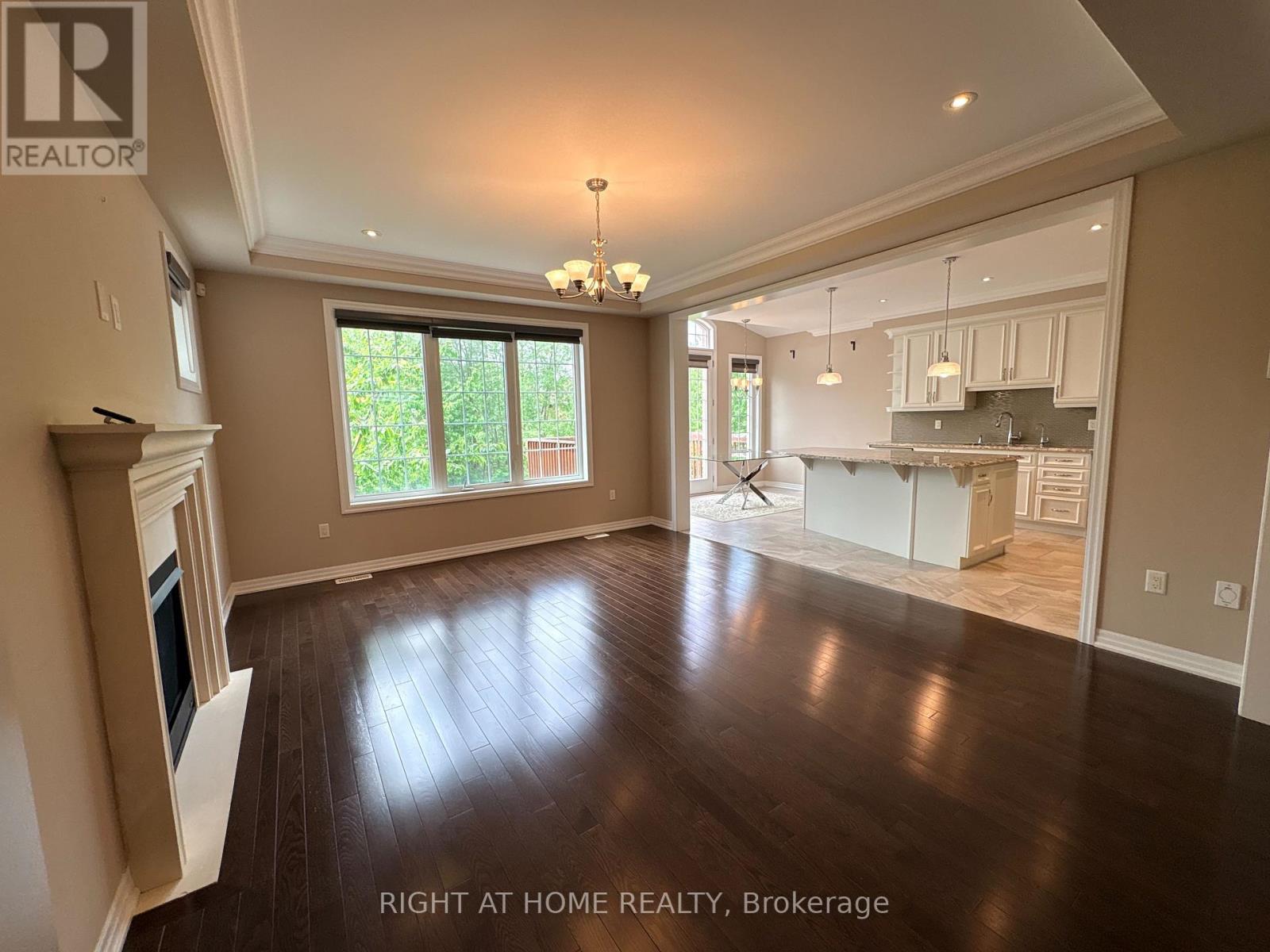 332 Ellen Davidson Drive, Oakville, Ontario  L6M 0V1 - Photo 7 - W13167728