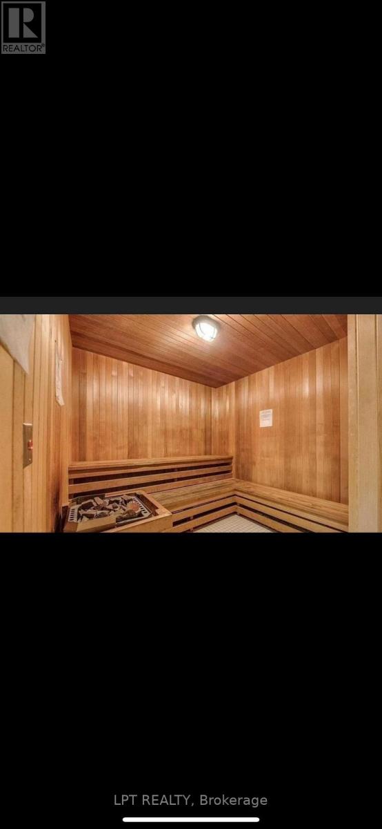 1809 - 75 Eglinton Avenue W, Mississauga, Ontario  L5R 0E5 - Photo 13 - W12958956