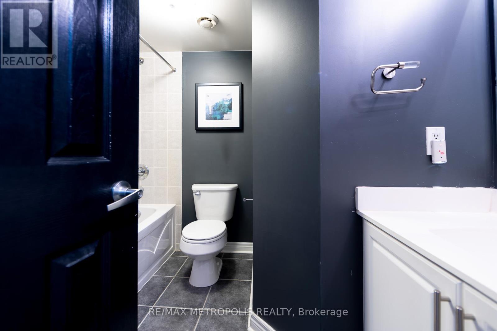 102 - 128 Aerodrome Crescent, Toronto, Ontario  M4G 4J2 - Photo 14 - C13167744