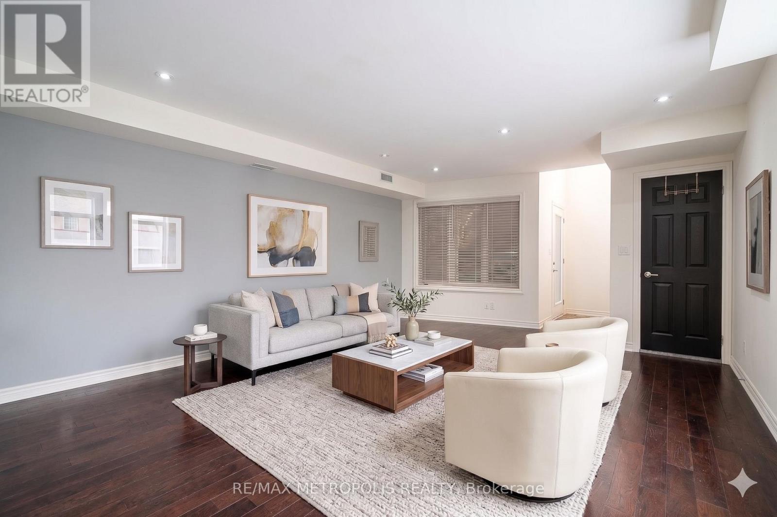 102 - 128 Aerodrome Crescent, Toronto, Ontario  M4G 4J2 - Photo 4 - C13167744