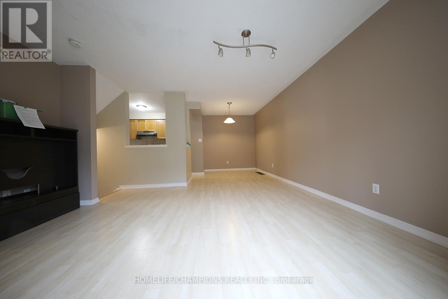 39 - 1775 Valley Farm Road, Pickering, Ontario  L1V 7J9 - Photo 3 - E13167746