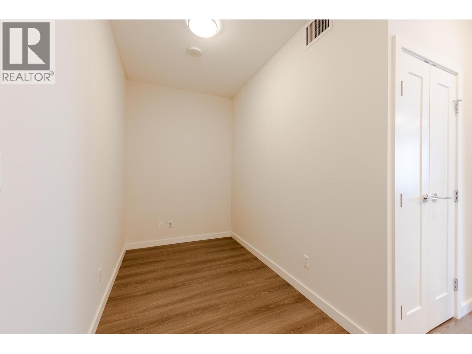 914 8628 Hazelbridge Way, Richmond, British Columbia  V7A 3M3 - Photo 15 - R3127241