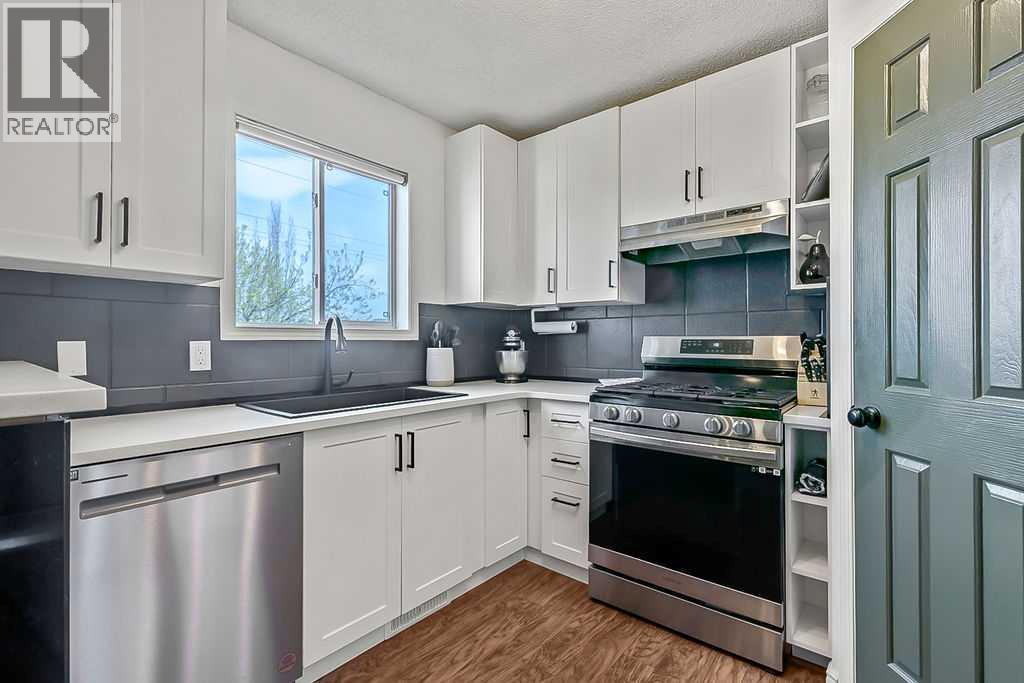 145 Harvest Glen Way Ne, Calgary, Alberta  T3K 4J4 - Photo 11 - A2312689