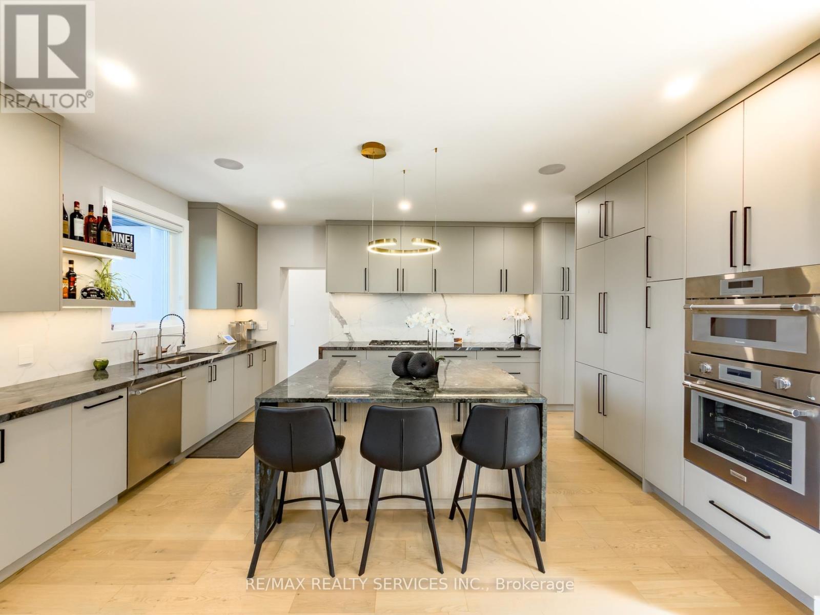 519 Third Line, Oakville, Ontario  L6L 4A8 - Photo 16 - W13167750