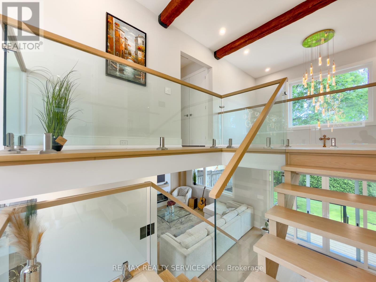 519 Third Line, Oakville, Ontario  L6L 4A8 - Photo 25 - W13167750
