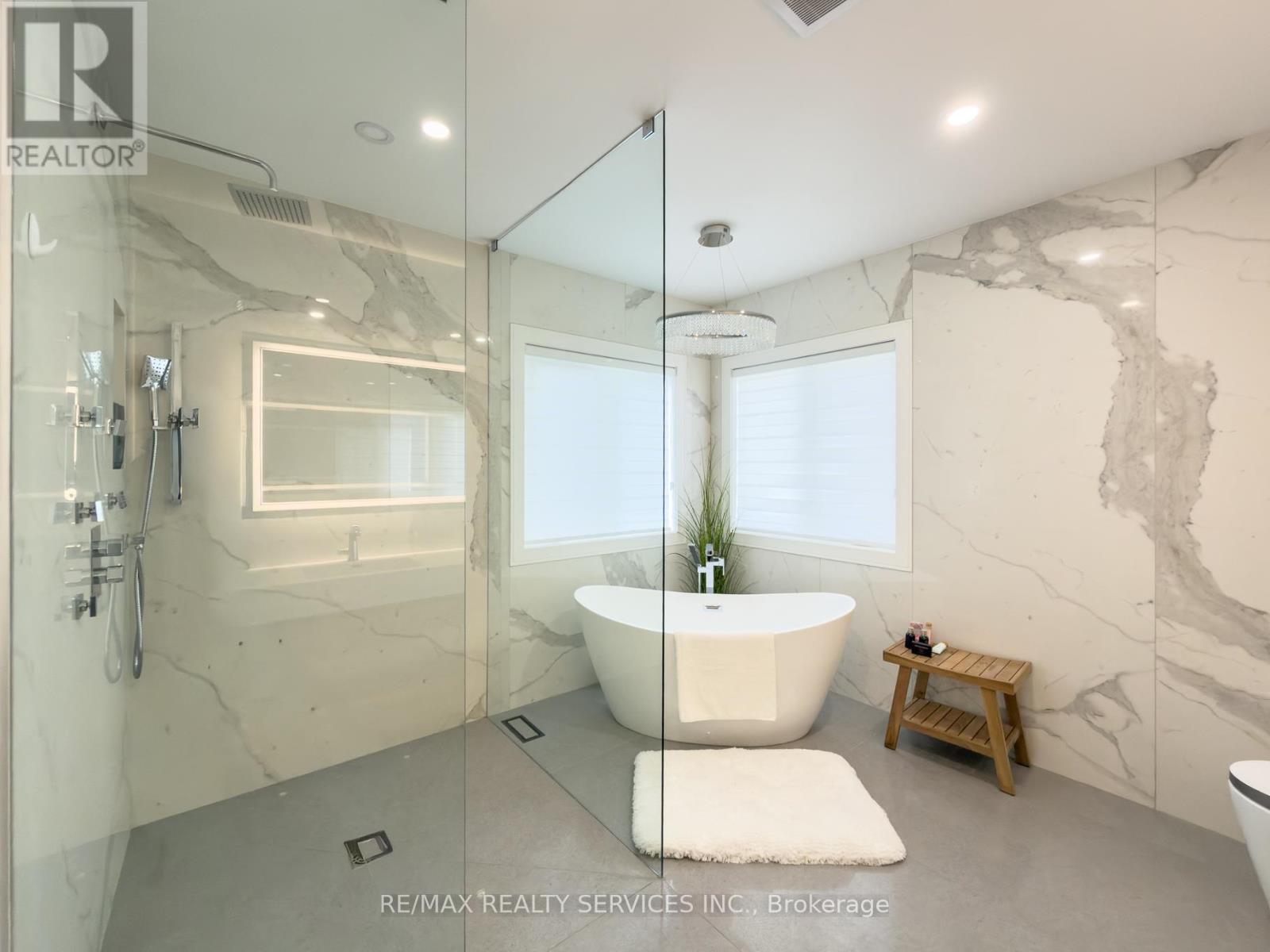 519 Third Line, Oakville, Ontario  L6L 4A8 - Photo 29 - W13167750