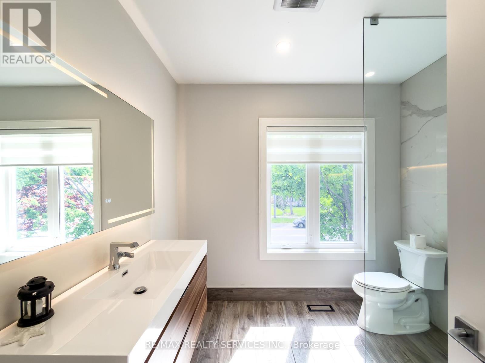 519 Third Line, Oakville, Ontario  L6L 4A8 - Photo 32 - W13167750