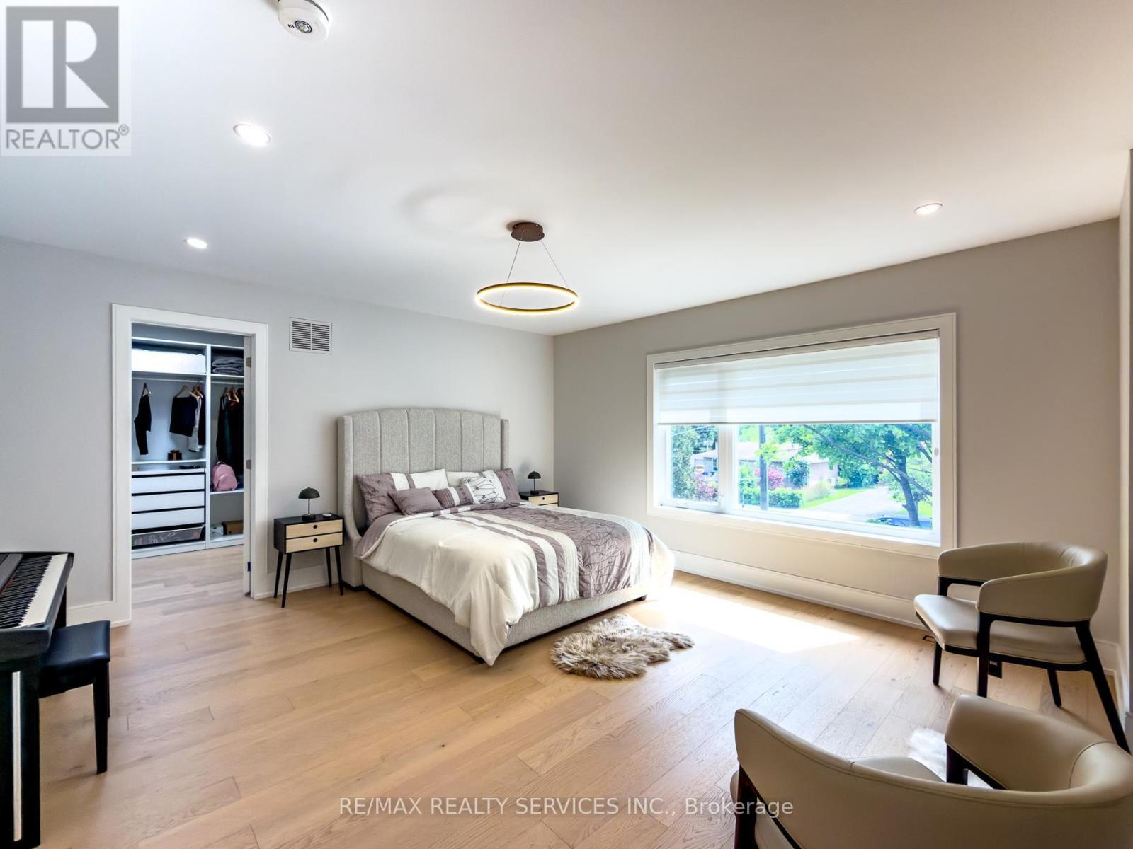 519 Third Line, Oakville, Ontario  L6L 4A8 - Photo 38 - W13167750