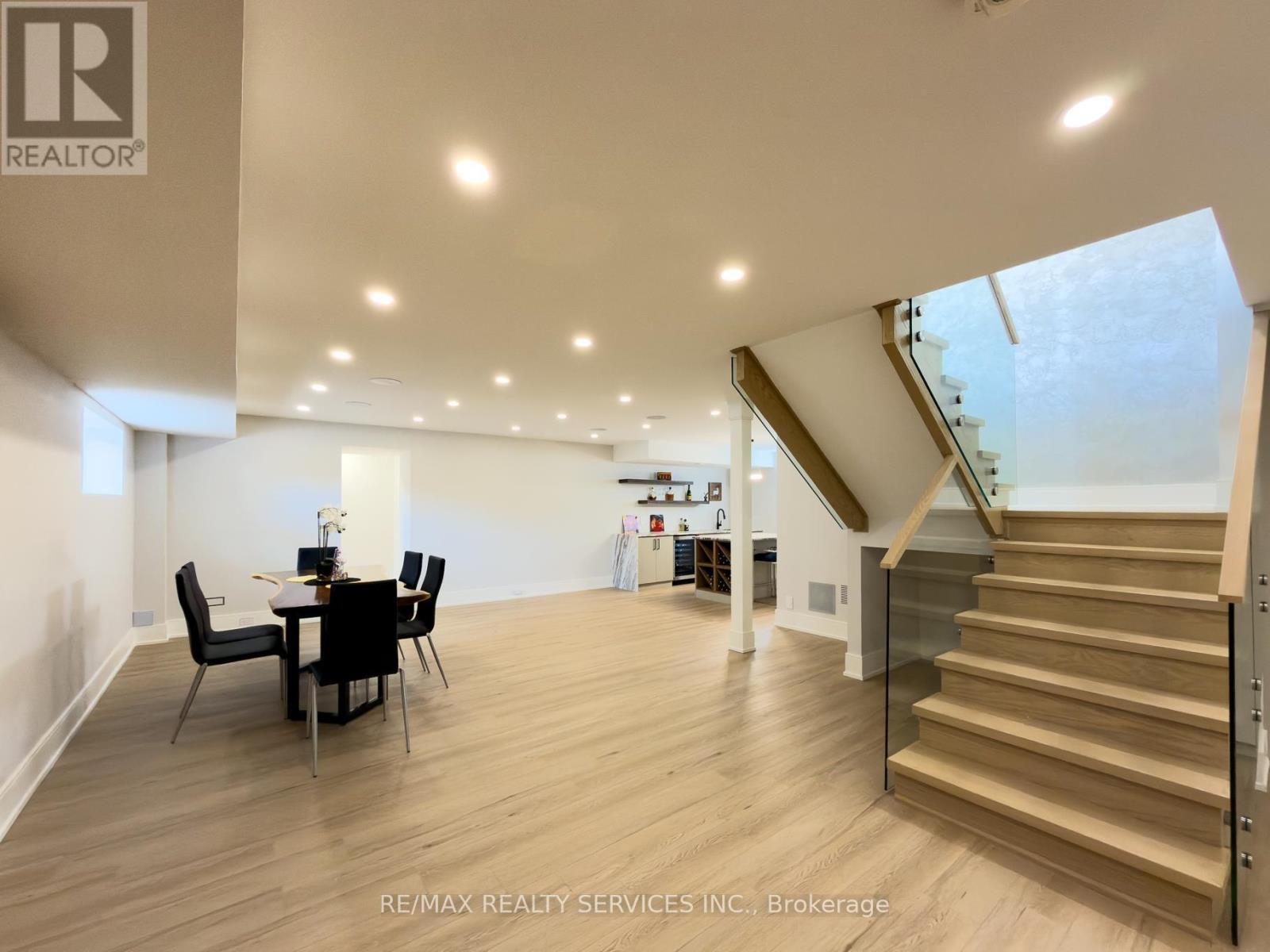 519 Third Line, Oakville, Ontario  L6L 4A8 - Photo 41 - W13167750
