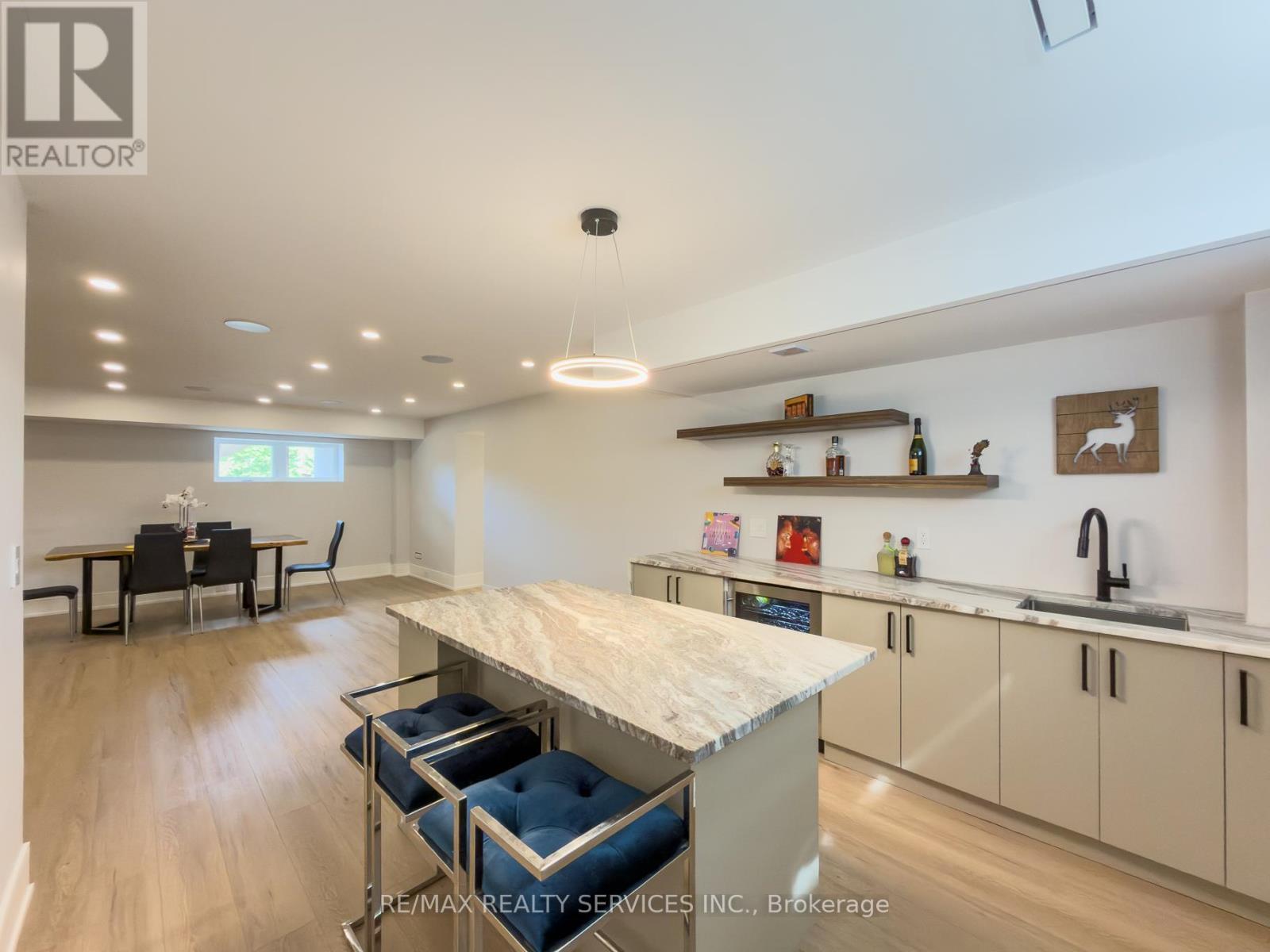 519 Third Line, Oakville, Ontario  L6L 4A8 - Photo 42 - W13167750