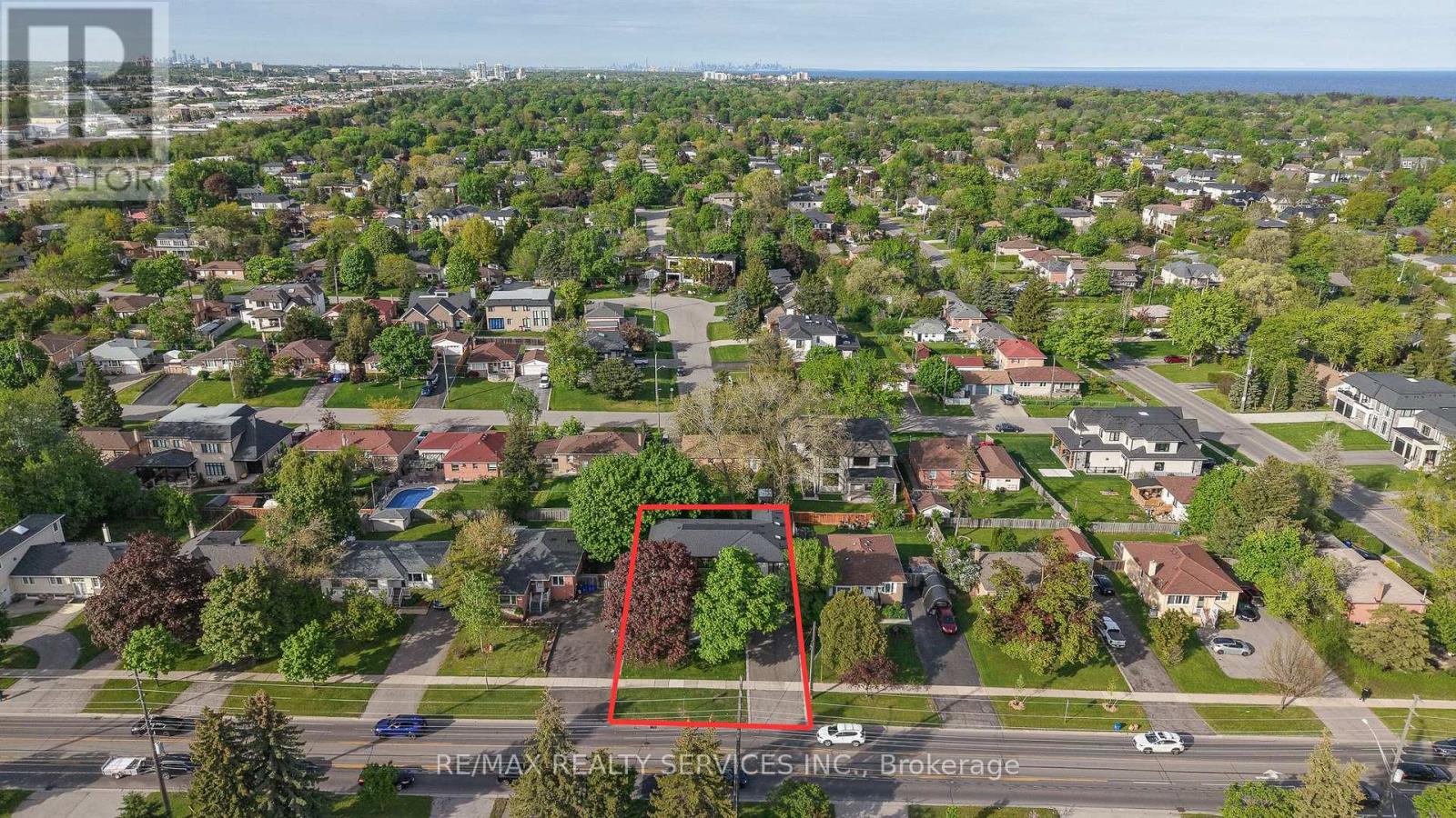 519 Third Line, Oakville, Ontario  L6L 4A8 - Photo 8 - W13167750