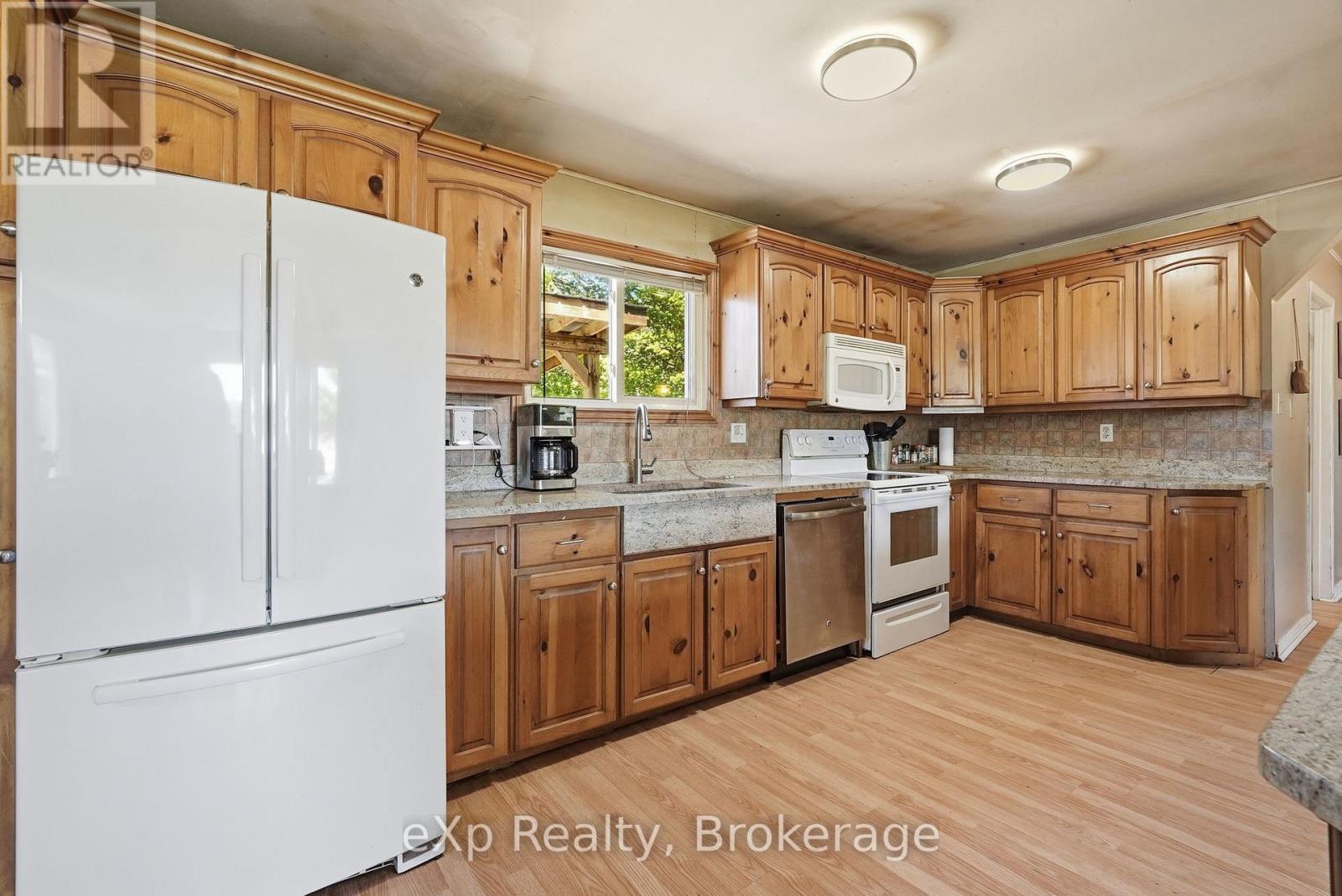 174364 Mulock Road, West Grey, Ontario  N0G 1S0 - Photo 13 - X13167074