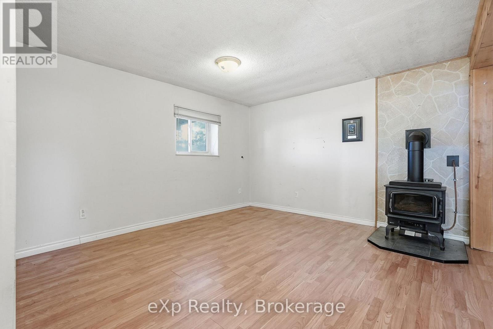 174364 Mulock Road, West Grey, Ontario  N0G 1S0 - Photo 23 - X13167074