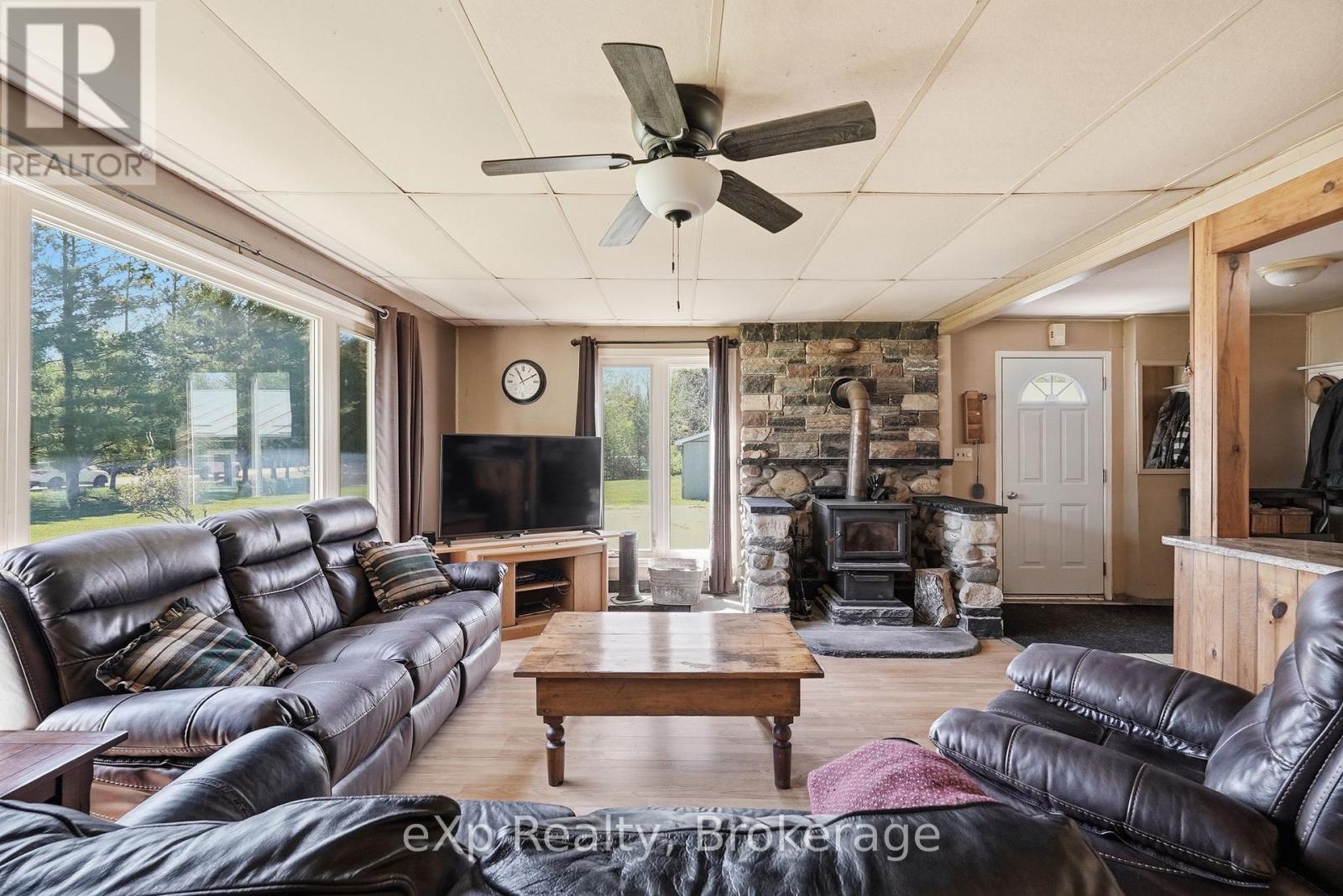 174364 Mulock Road, West Grey, Ontario  N0G 1S0 - Photo 10 - X13167074