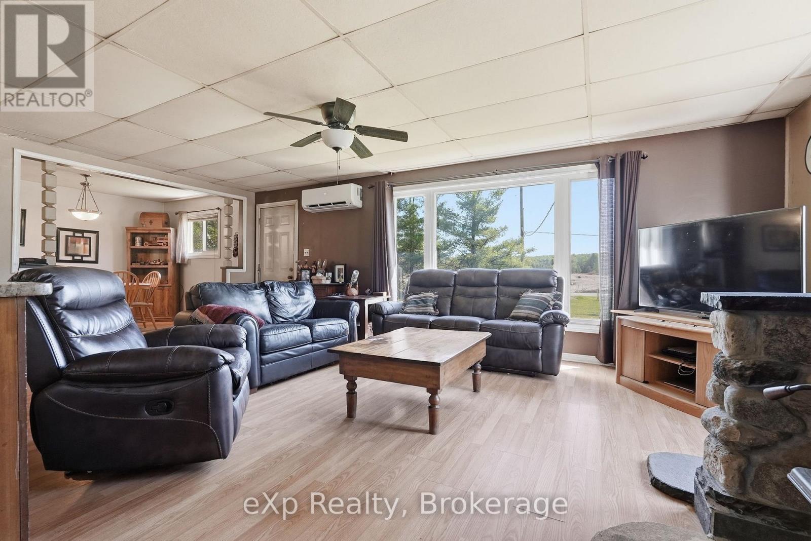 174364 Mulock Road, West Grey, Ontario  N0G 1S0 - Photo 9 - X13167074
