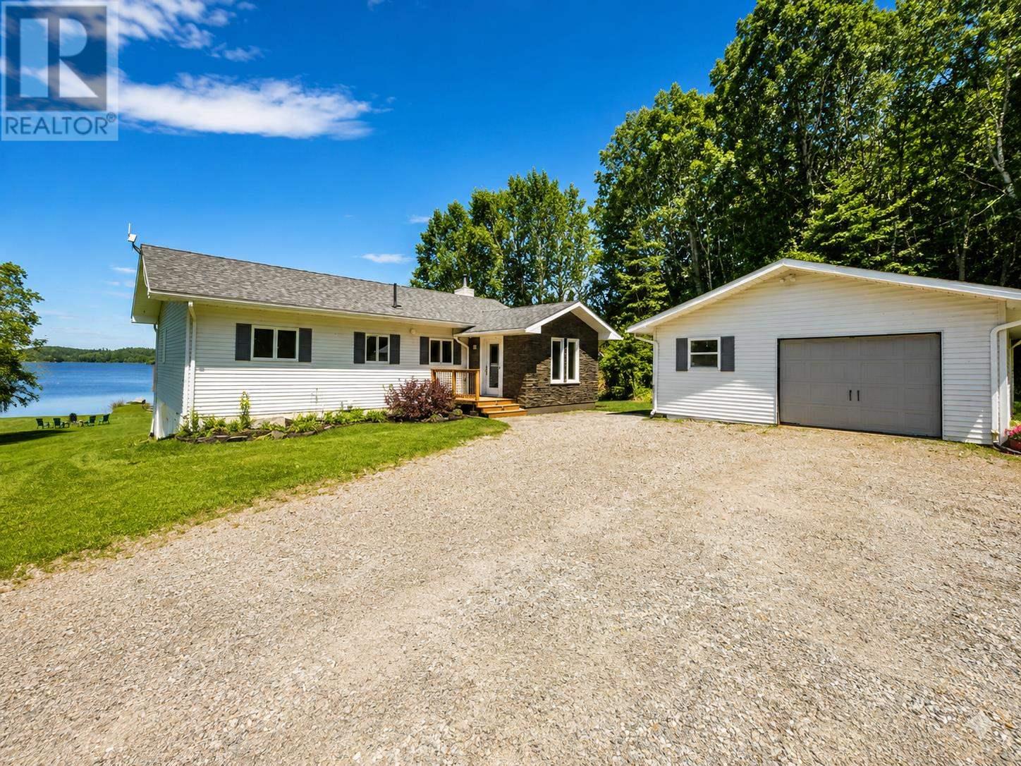 22 Catfish Rd, Wawa, Ontario  P0S 1K0 - Photo 3 - SM261109