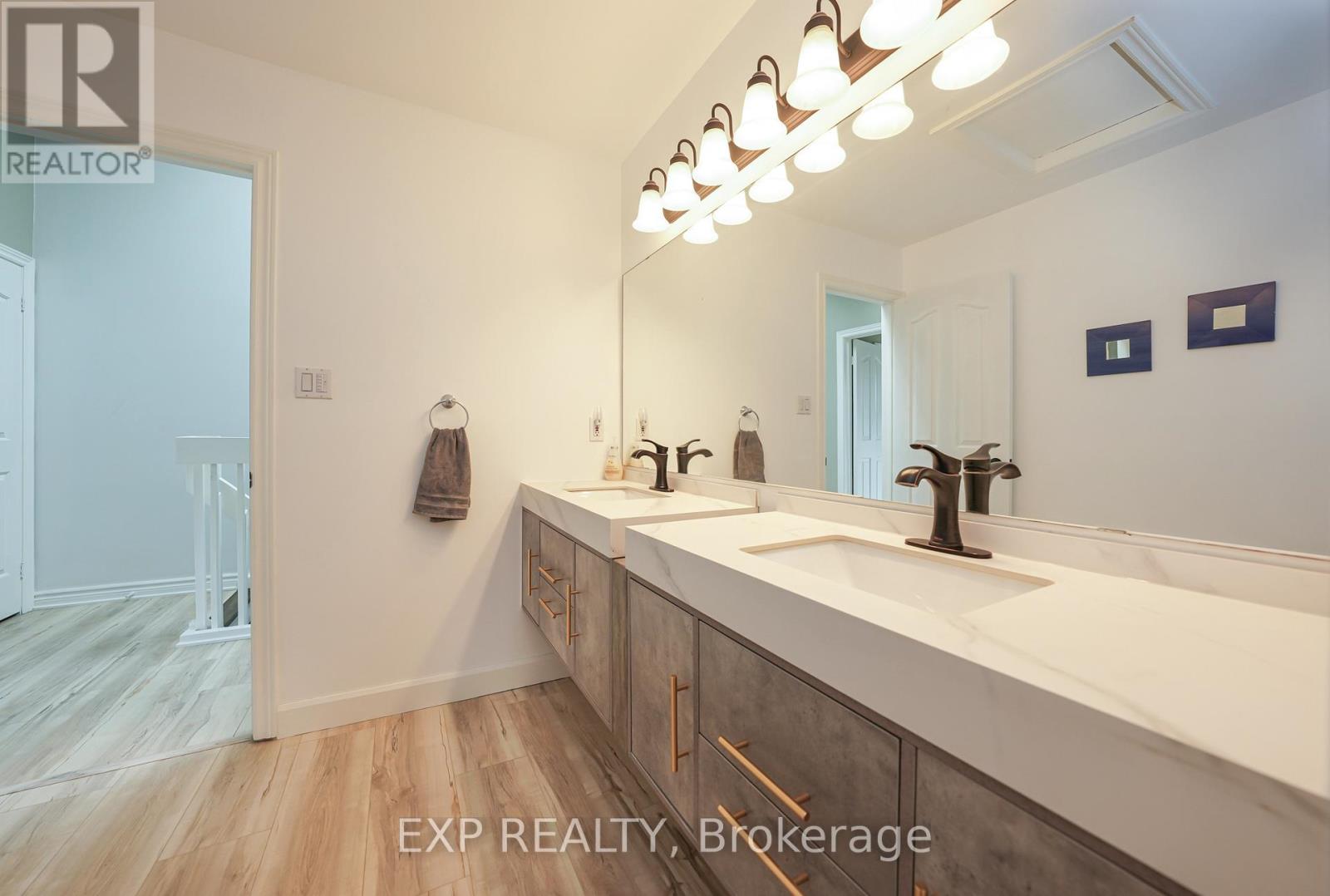4 - 40 Ontario Street, Lambton Shores, Ontario  N0M 1T0 - Photo 37 - X13166266