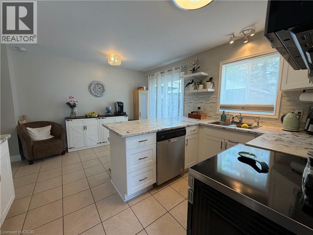 222 Scott Road, Cambridge, Ontario  N3C 3Z8 - Photo 9 - 40832844