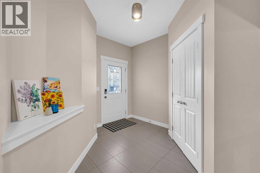 131 Sherwood Street NW, Calgary, Alberta T3R 0P1 - Photo 2 - A2306053