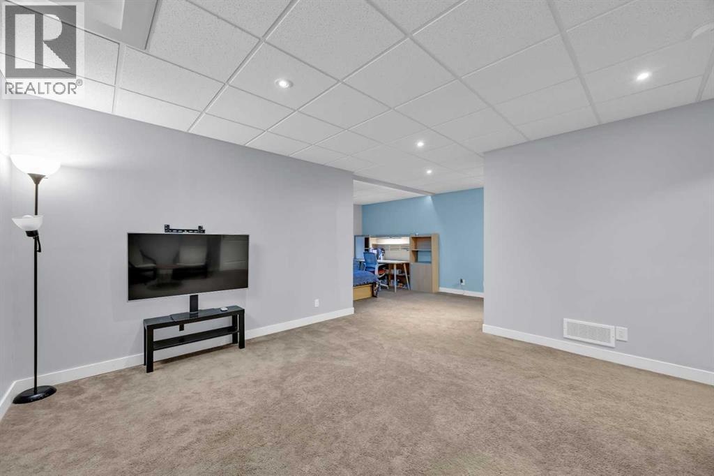 131 Sherwood Street NW, Calgary, Alberta T3R 0P1 - Photo 39 - A2306053
