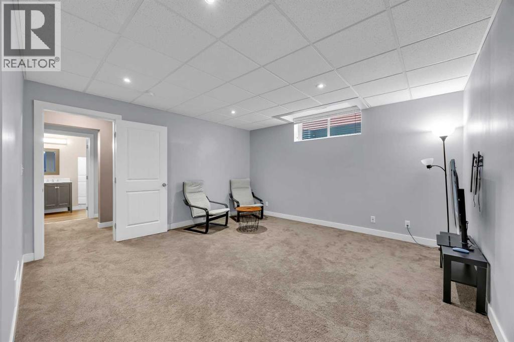 131 Sherwood Street NW, Calgary, Alberta T3R 0P1 - Photo 38 - A2306053
