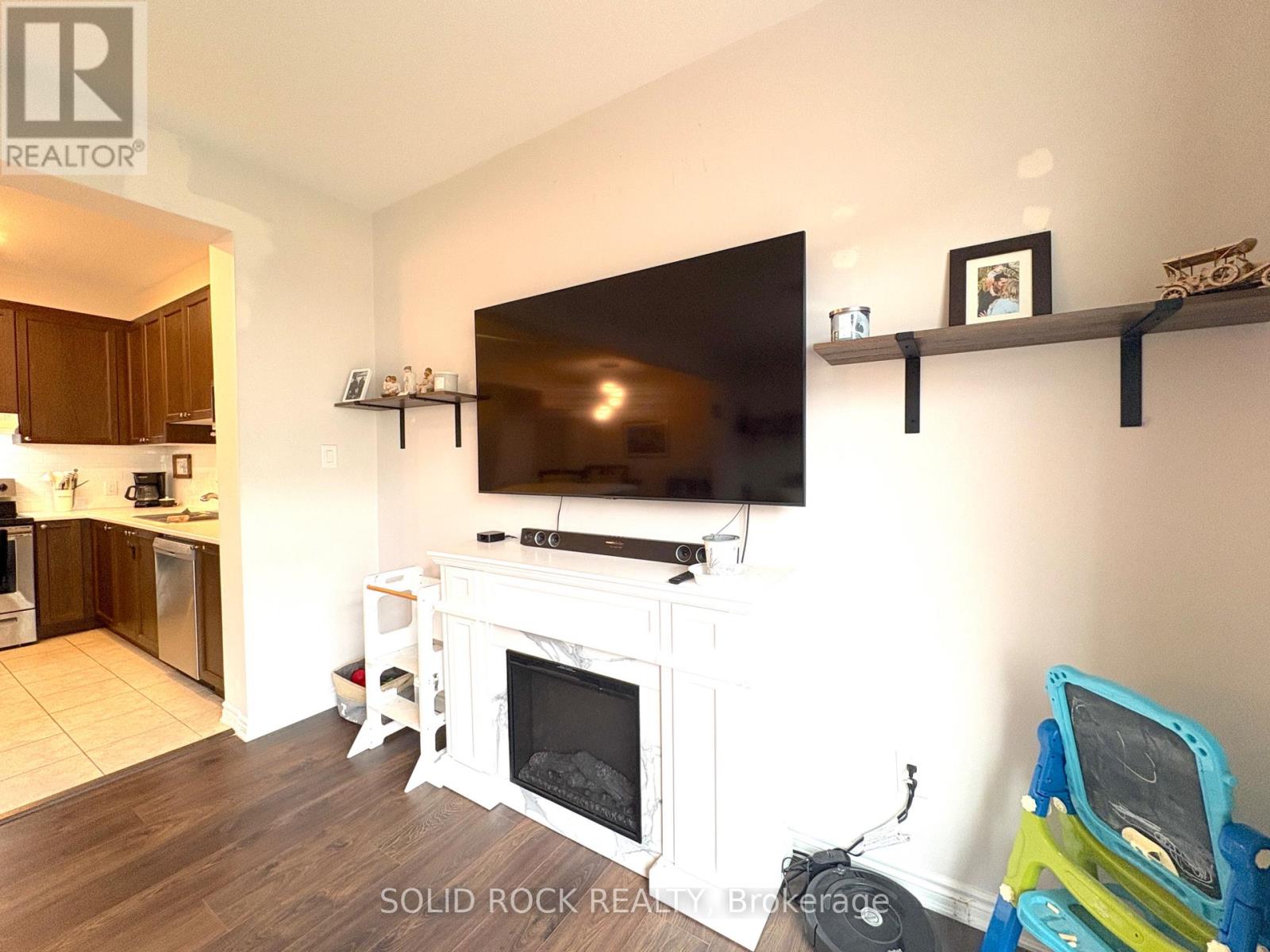 719 Derreen Avenue, Ottawa, Ontario K2S 2Y9 - Photo 10 - X13167762